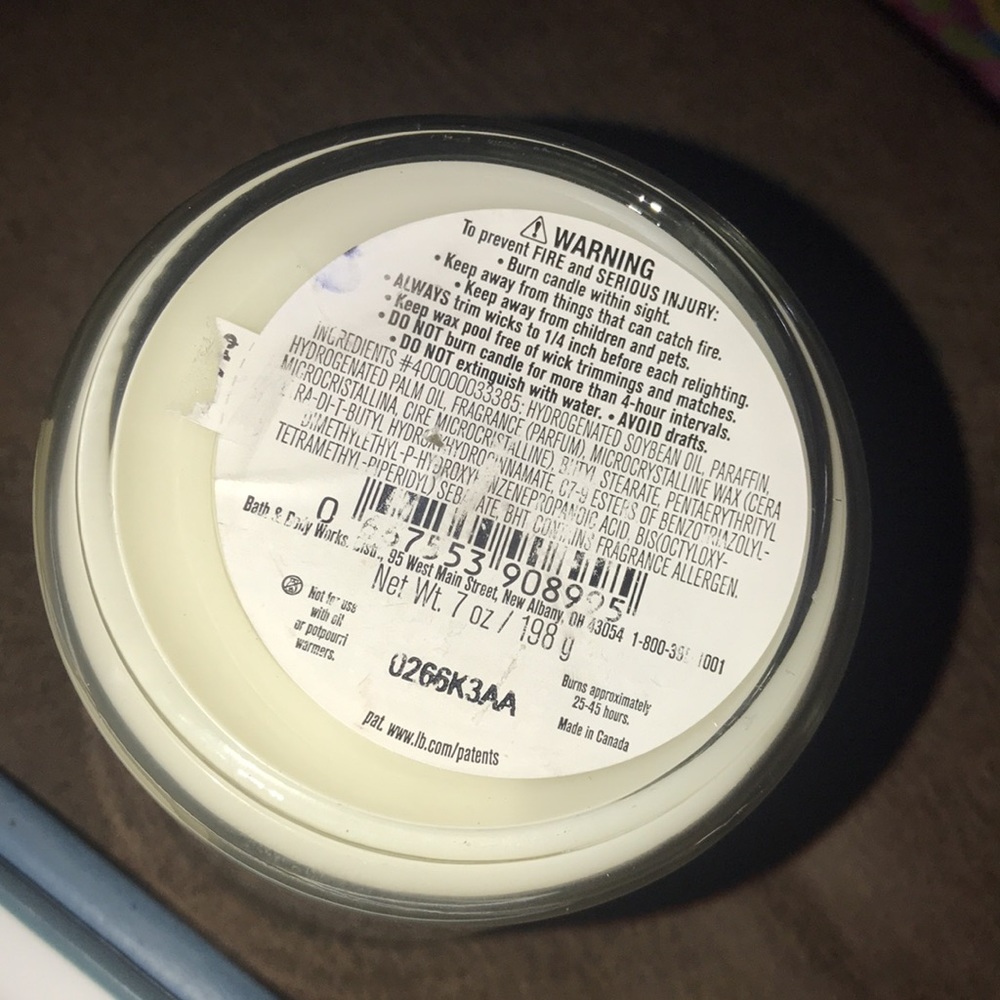 NWT Bath & Body Works Vanilla Bean Noel Candle - Picture 4 of 6